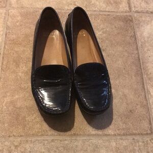 Stuart Weitzman Black Patent Leather Flats Size 7.5 Designer Shoes Classic